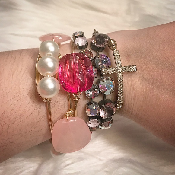 🌸Last One!! Triple Pearl Gold Wire Bangle - Picture 6 of 7